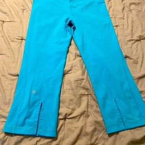 Lululemon cropped yogas
